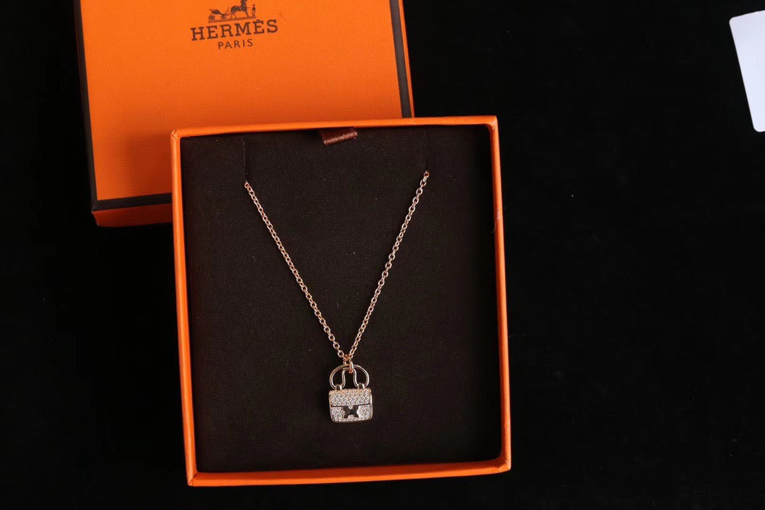 Hermès Padlock Pendant Necklace – Sparkling Stones on Fine Chain
