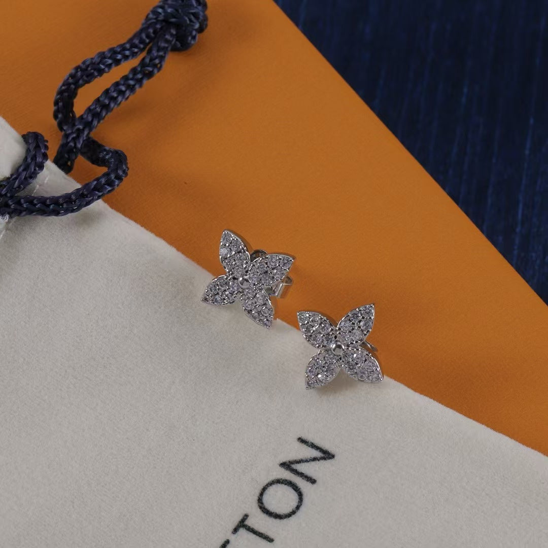 Louis Vuitton Flower Pendant & Earrings Set – Silver-Tone with Signature Motif
