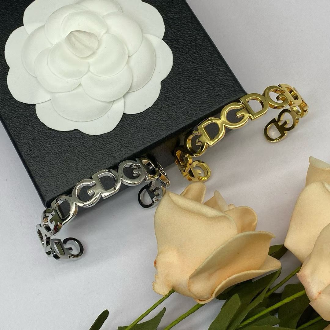 Dolce & Gabbana GD Link Bracelet – Polished Gold & Silver Open Cuff Design
