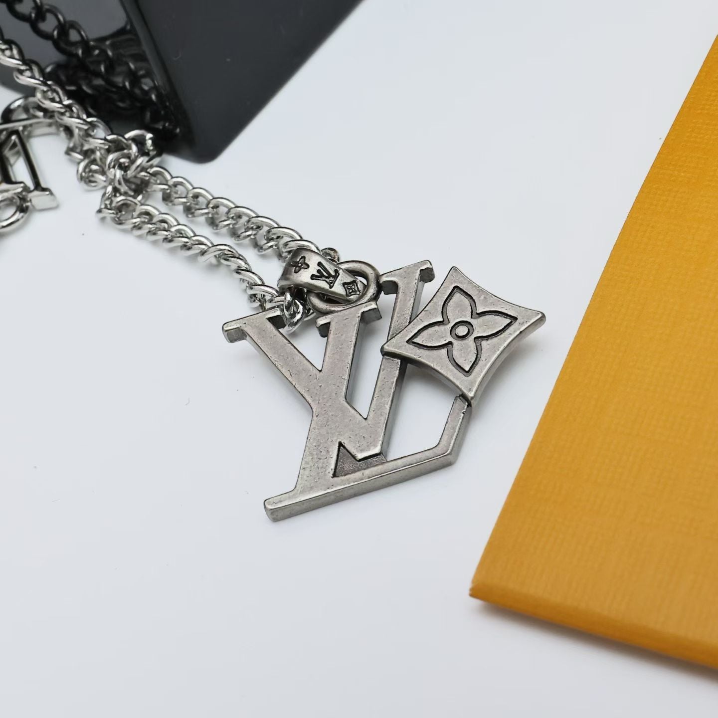 Louis Vuitton Silver Necklace LV Logo with Diamond & Star Charms