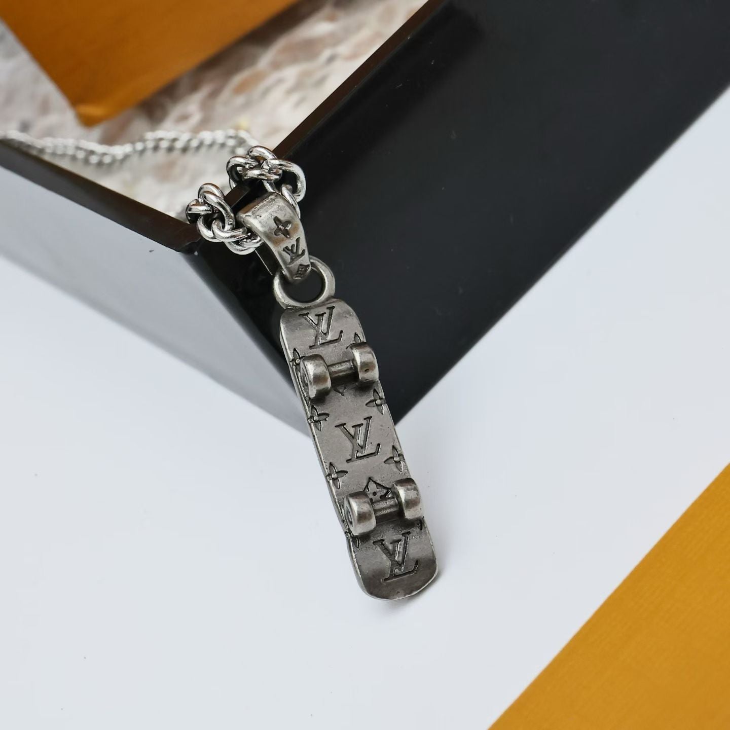Louis Vuitton Silver Chain Necklace LV Logo Pendant with Engraved Tag