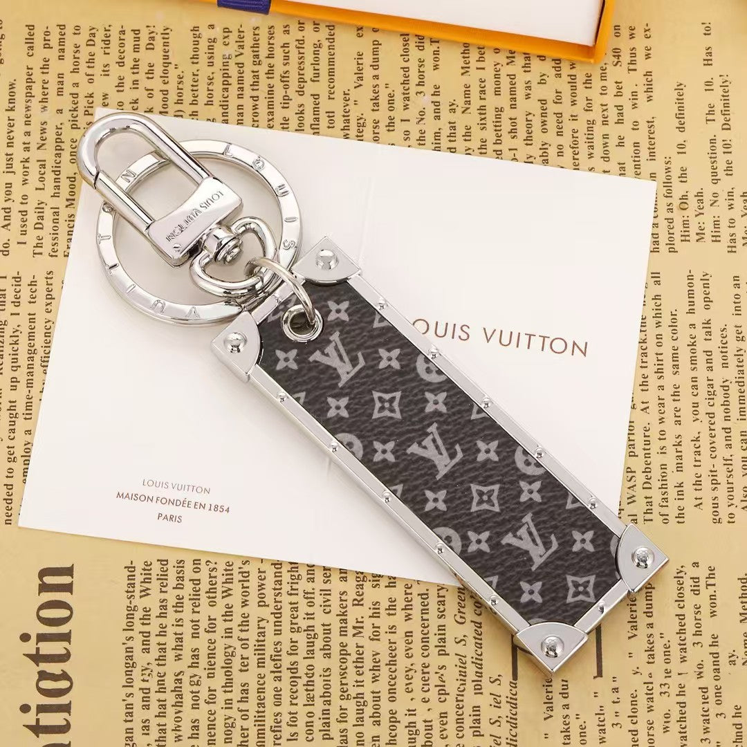 Louis Vuitton Framed Monogram Keychain Collection – Gold & Silver Hardware with Multicolor Leather Tags