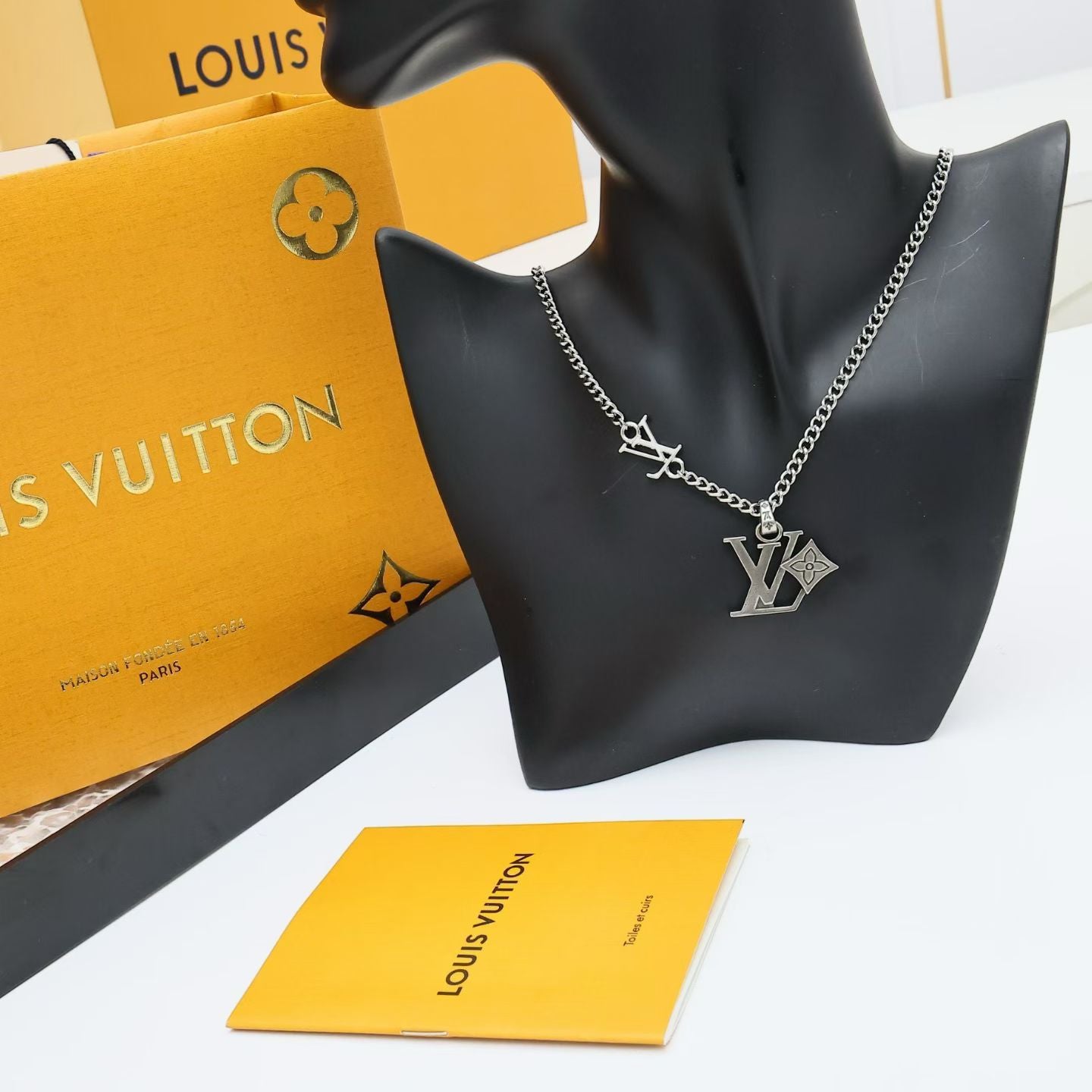 Louis Vuitton Silver Necklace LV Logo with Diamond & Star Charms