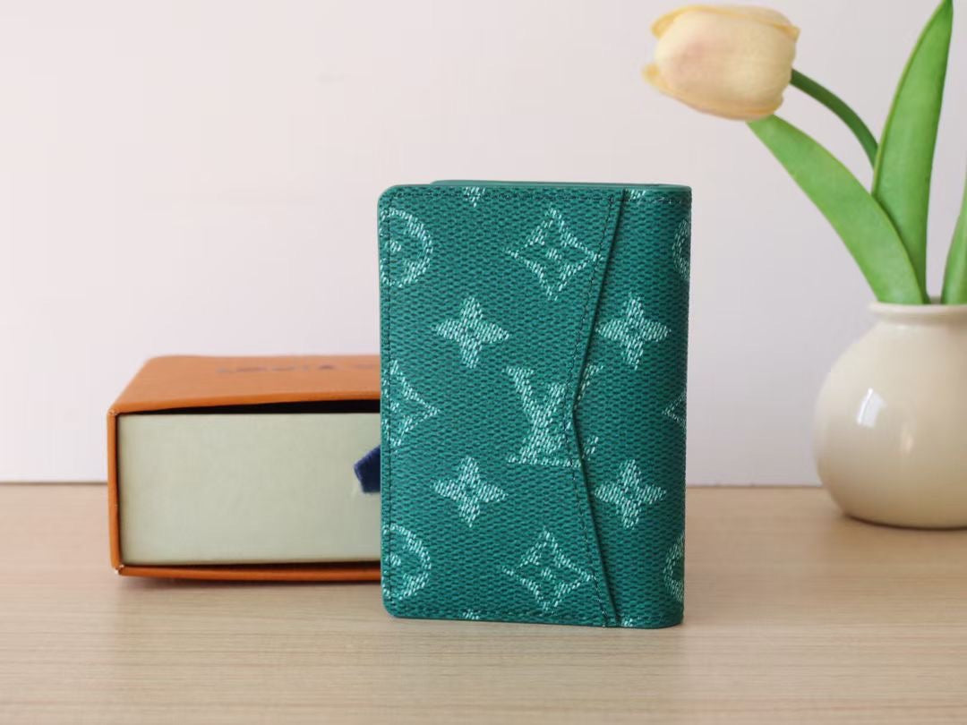 Louis Vuitton Monogram Cardholders – Green & Tan Editions