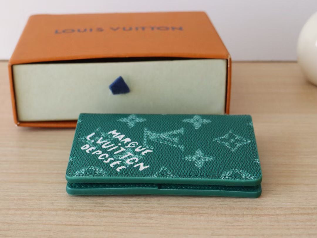 Louis Vuitton Monogram Cardholders – Green & Tan Editions