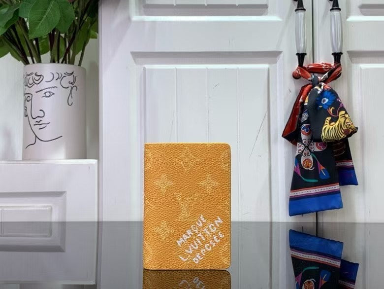 Louis Vuitton Monogram Cardholders – Green & Tan Editions