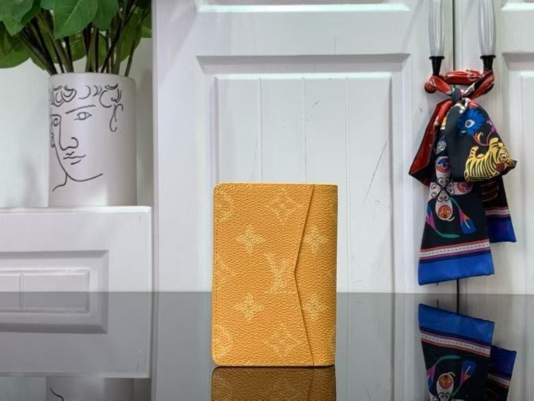 Louis Vuitton Monogram Cardholders – Green & Tan Editions