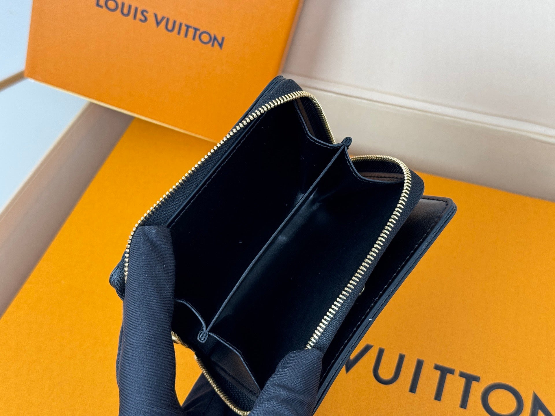 Louis Vuitton Black & Pink Monogram Wallet – Murakami 20th Anniversary Edition