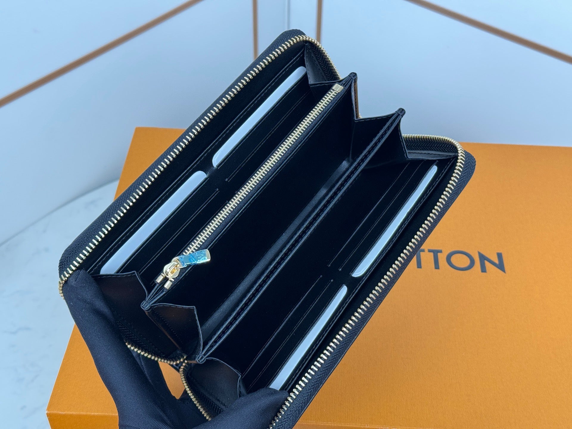 Louis Vuitton Multicolor Monogram Wallet – Murakami Legacy Edition