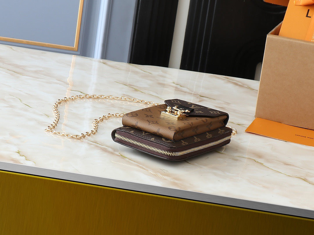 Louis Vuitton Classic Monogram Chain Bag – Gold Clasp Edition