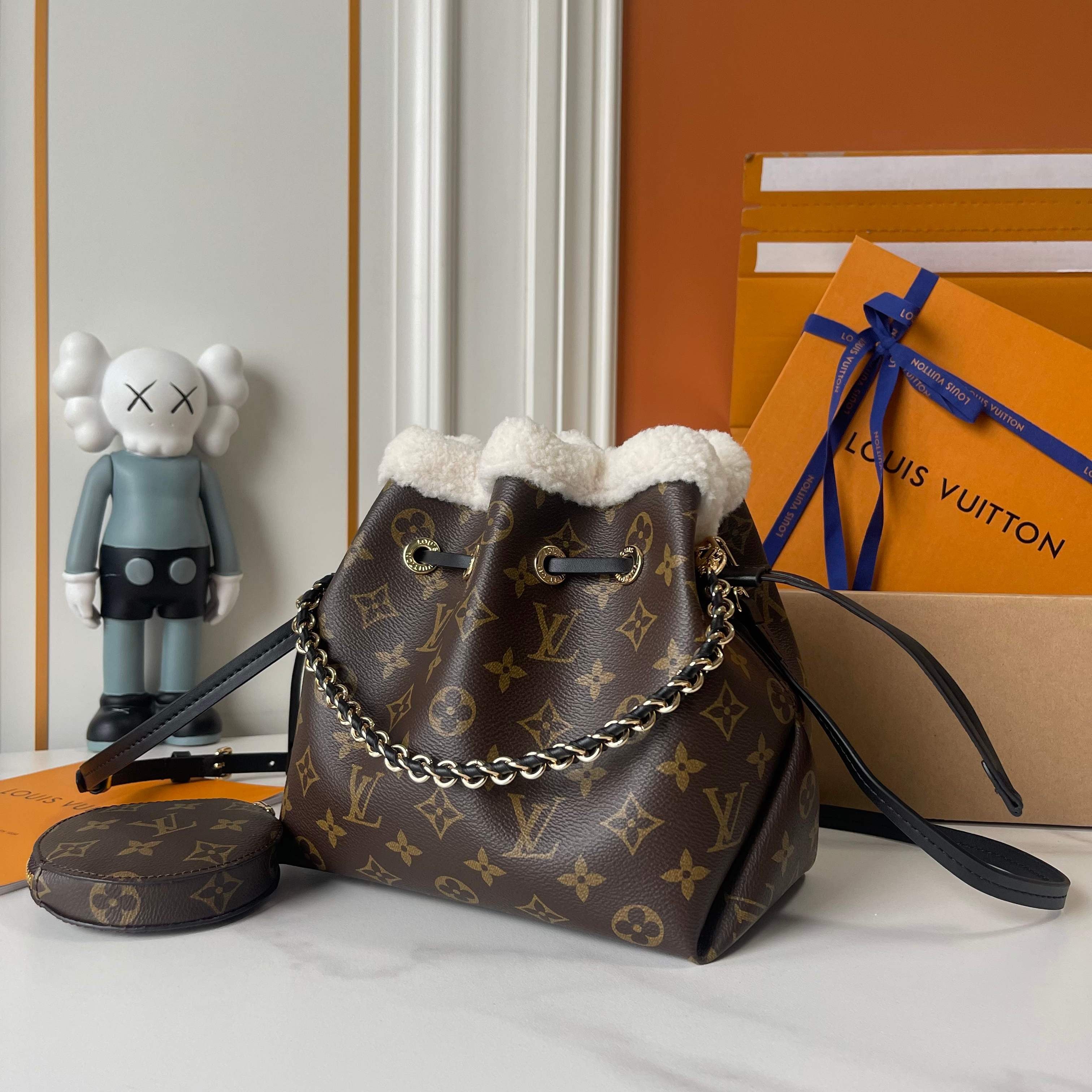 Louis Vuitton Monogram Shearling Handbag Collection – Winter Luxe Series