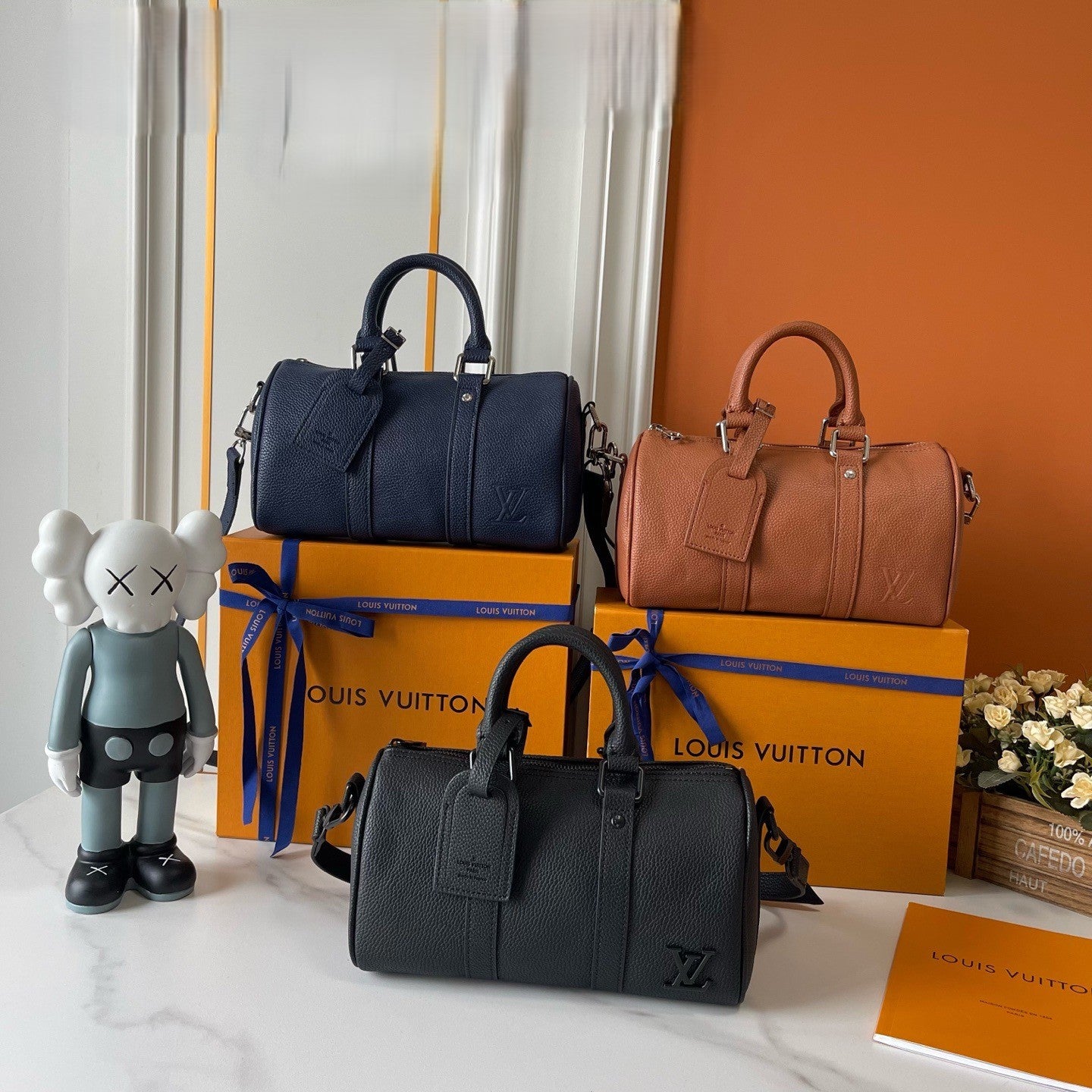 Louis Vuitton Cylinder Handbag Collection – Trio Color Series (25cm)