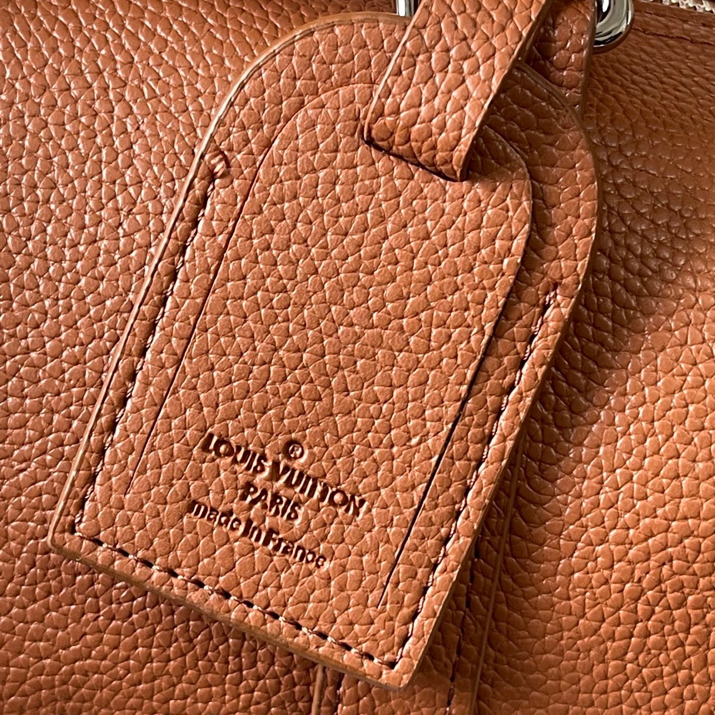 Louis Vuitton Cylinder Handbag Collection – Trio Color Series (25cm)