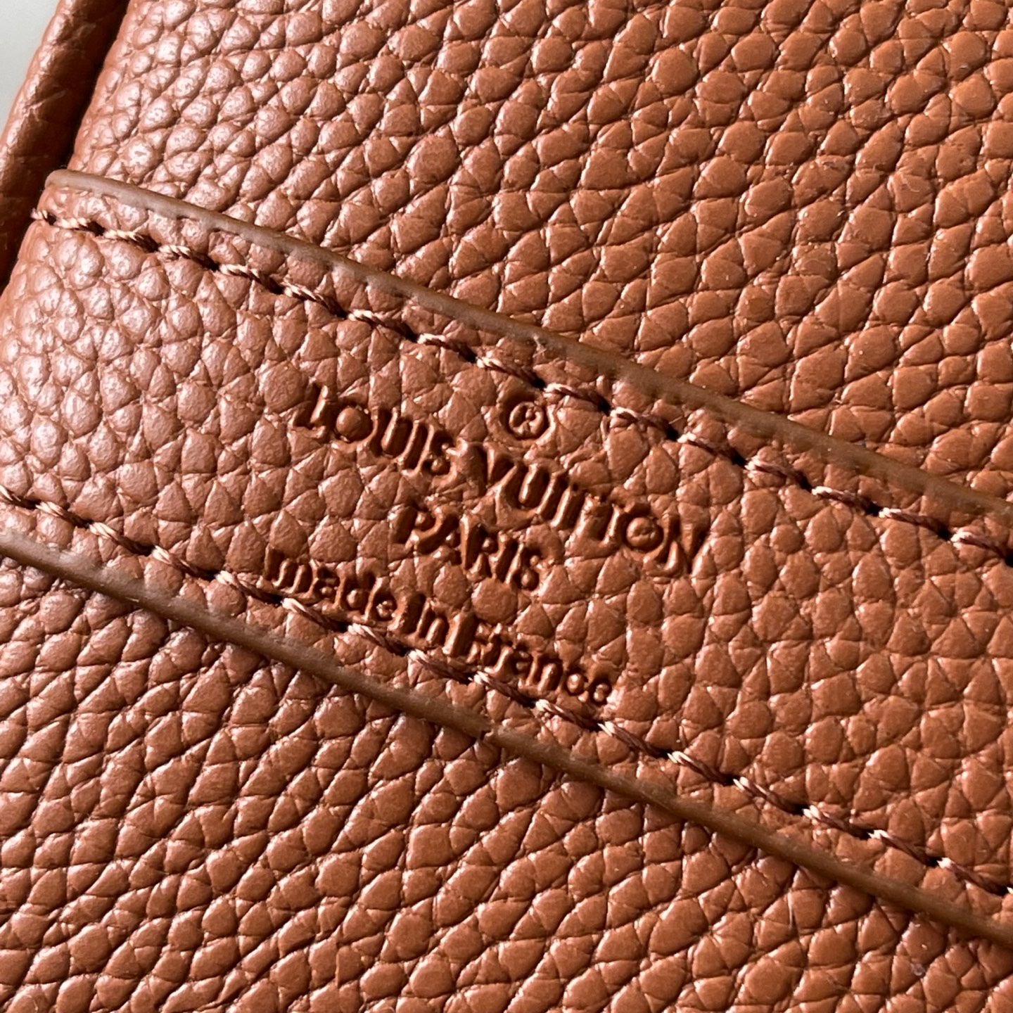 Louis Vuitton Cylinder Handbag Collection – Trio Color Series (25cm)