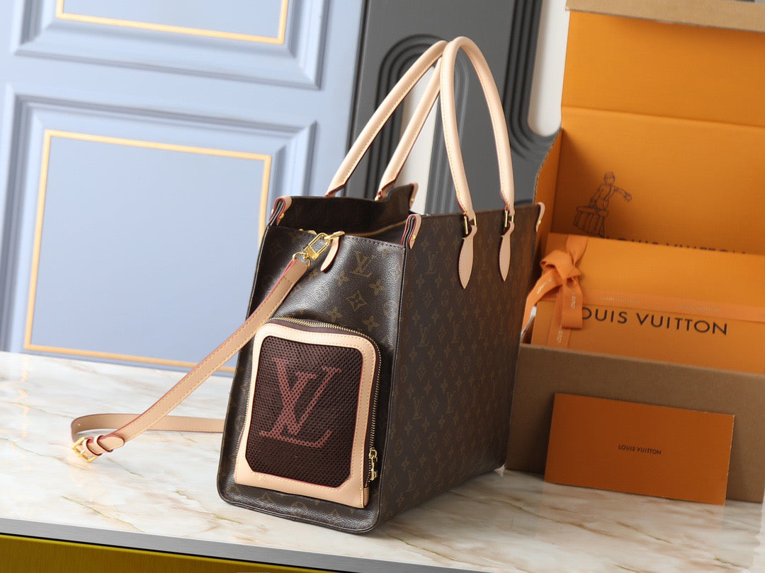 Louis Vuitton Classic Monogram Handbag – Signature Canvas Edition