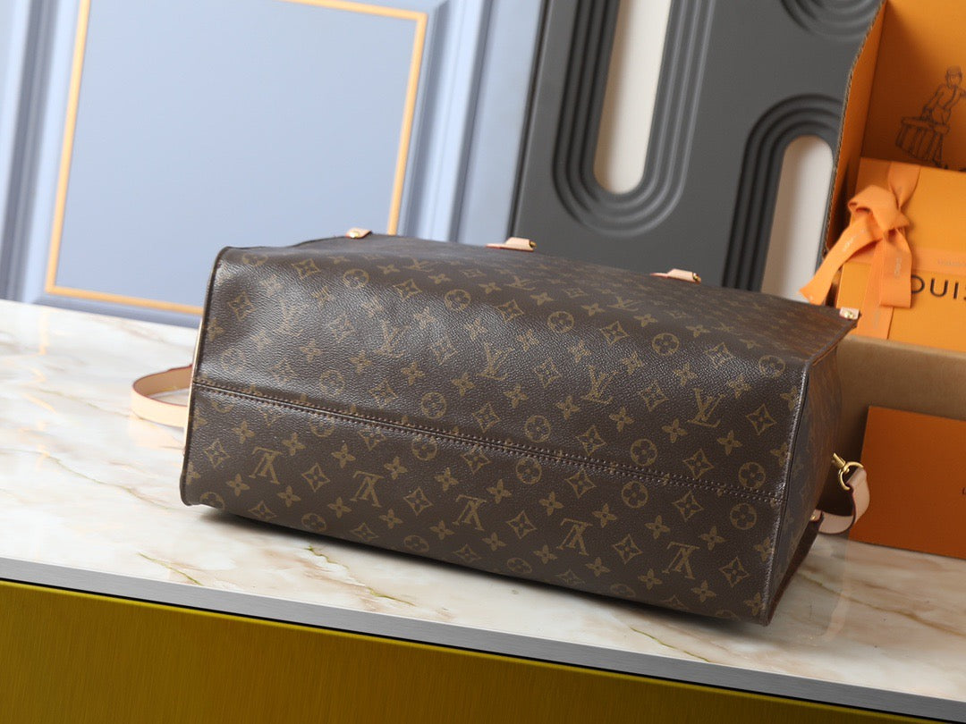 Louis Vuitton Classic Monogram Handbag – Signature Canvas Edition