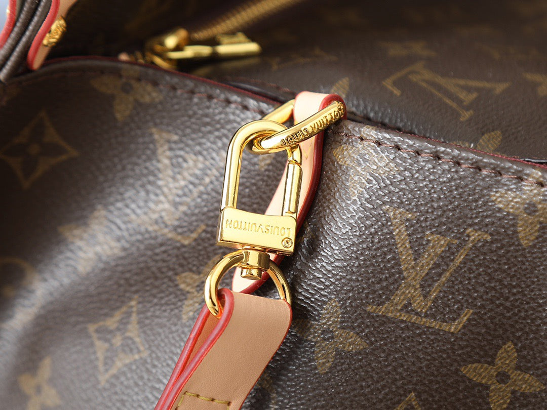 Louis Vuitton Classic Monogram Handbag – Signature Canvas Edition