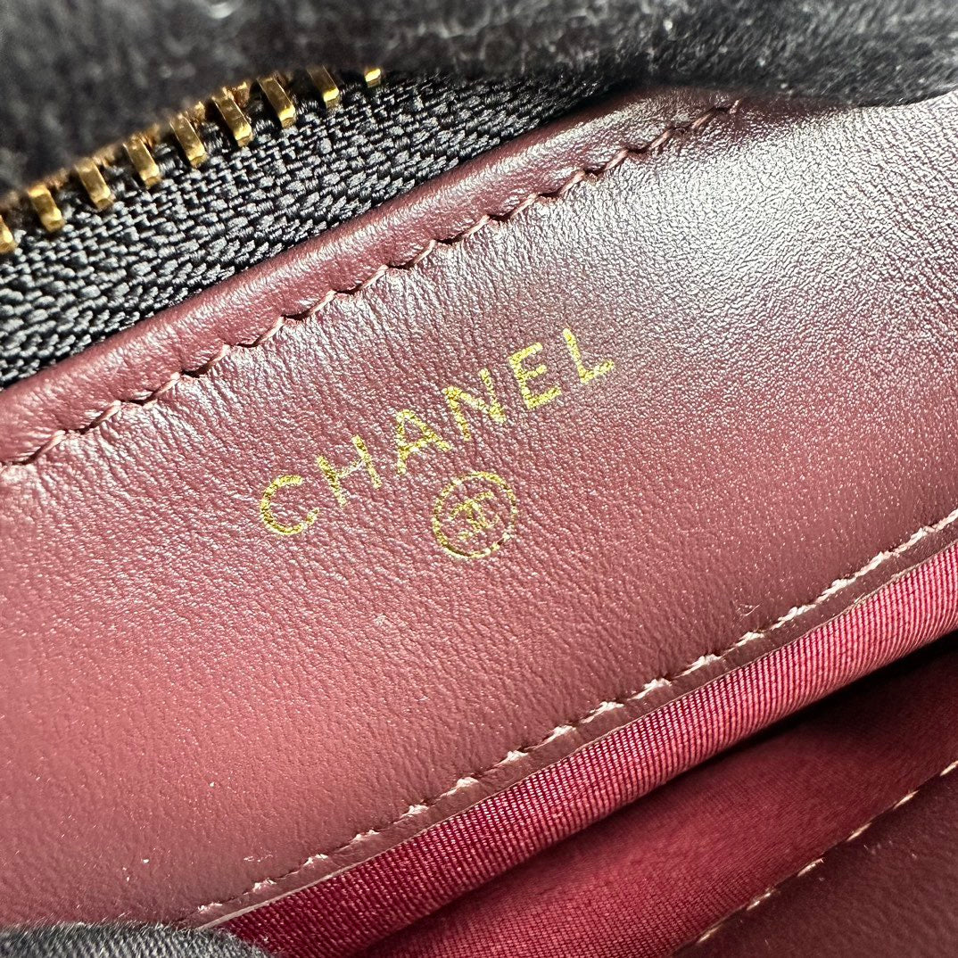 Chanel Quilted Chain Flap Handbag Collection – Classic CC Edition