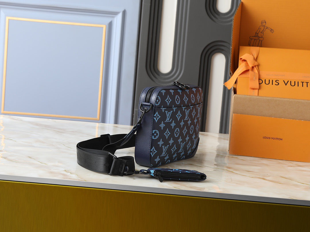 Louis Vuitton Blue Monogram Crossbody Set – Urban Contrast Edition