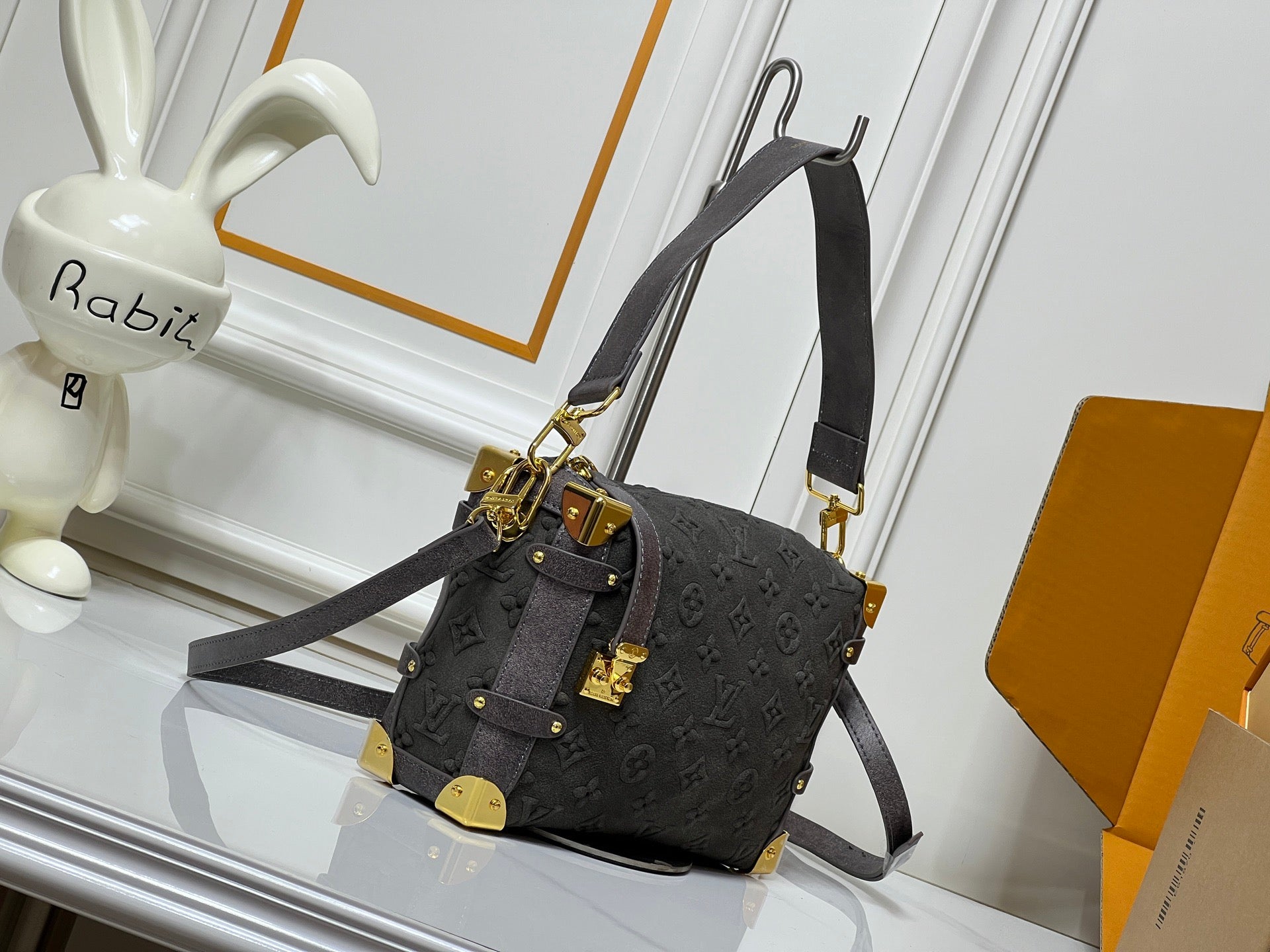 Louis Vuitton Structured Monogram Trunk Bag – Collector’s Vault Edition