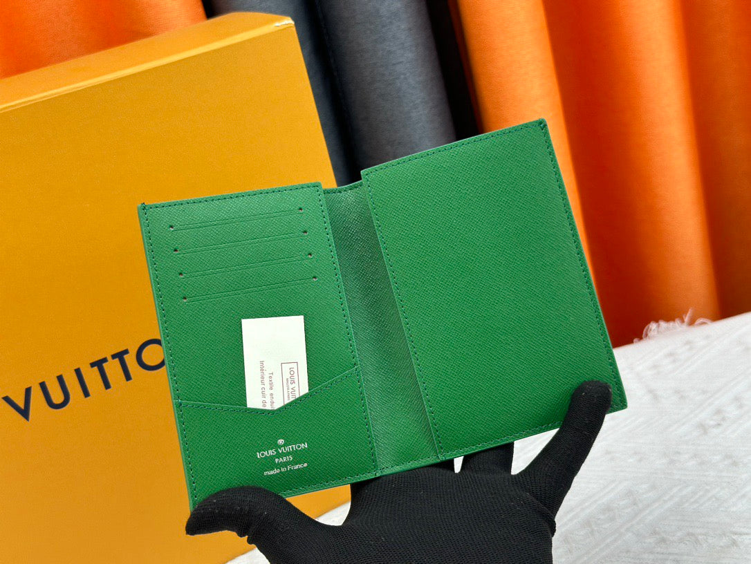 Louis Vuitton Compact Card Holder – Green & Brown Checkered Monogram