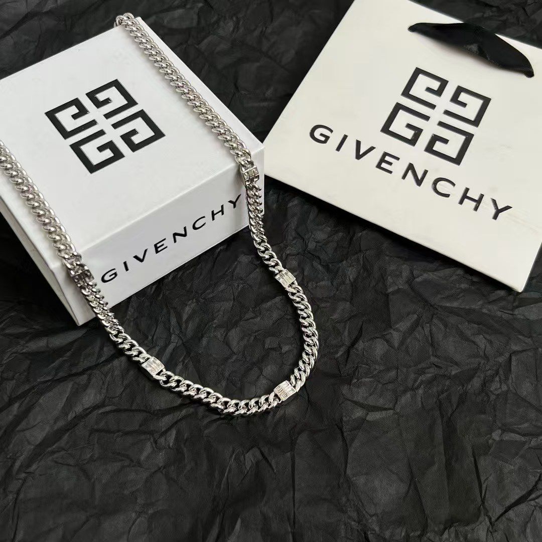 Givenchy Silver Chain Jewelry Set – Curb Link Necklace & Bracelet with Signature Tag