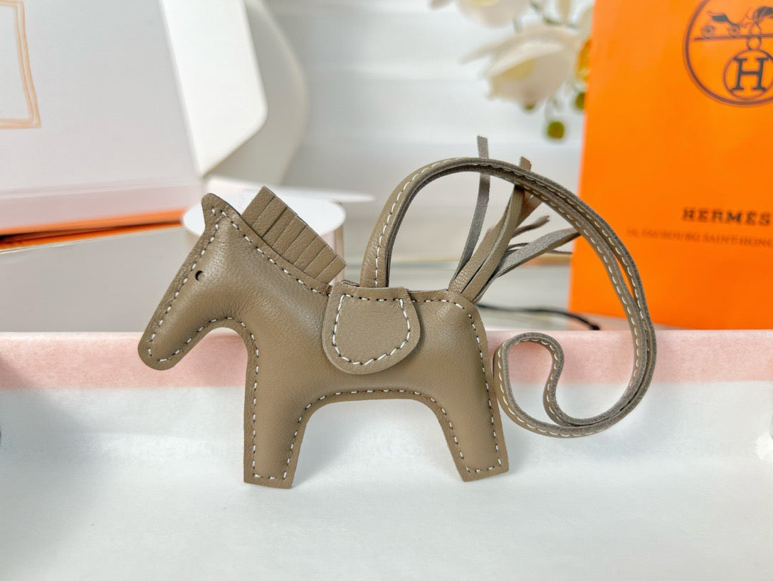 Hermès Rodeo Horse Charm – Taupe Leather with White Stitching