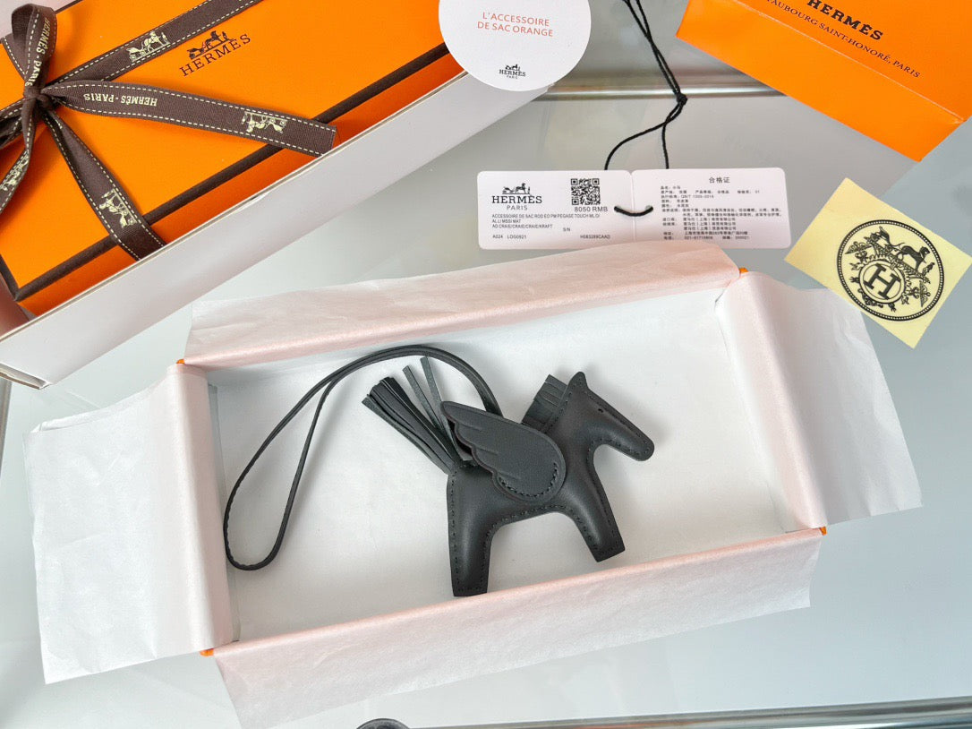 Hermès Rodeo Pegasus Touch Charm – Dark Gray Leather with Signature Packaging