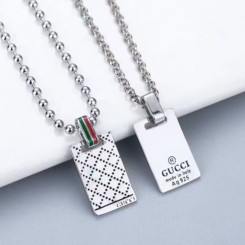 Gucci Silver Pendant Necklace & Bracelet Set – GG Pattern & Logo Plate Designs
