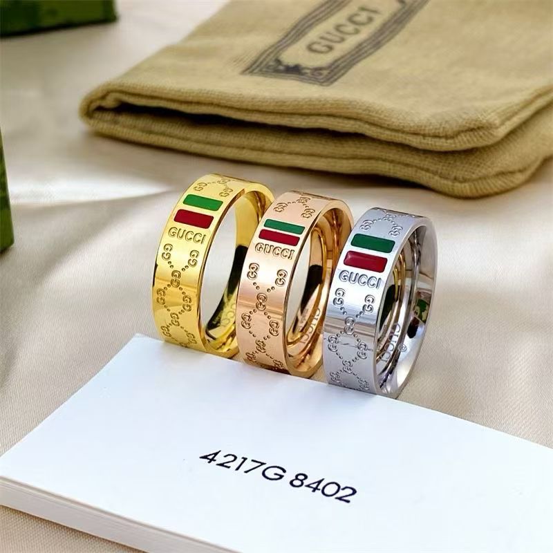 Gucci Signature Stripe Ring GG Engraving with Green-Red-Green Band