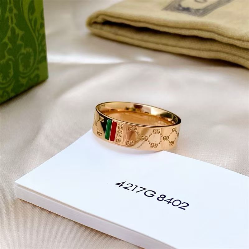 Gucci Signature Stripe Ring GG Engraving with Green-Red-Green Band