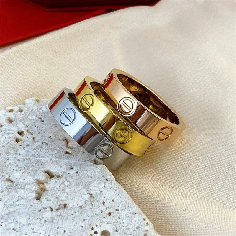 Cartier Love Ring – Iconic Screw Motif in Silver, Gold & Rose Gold