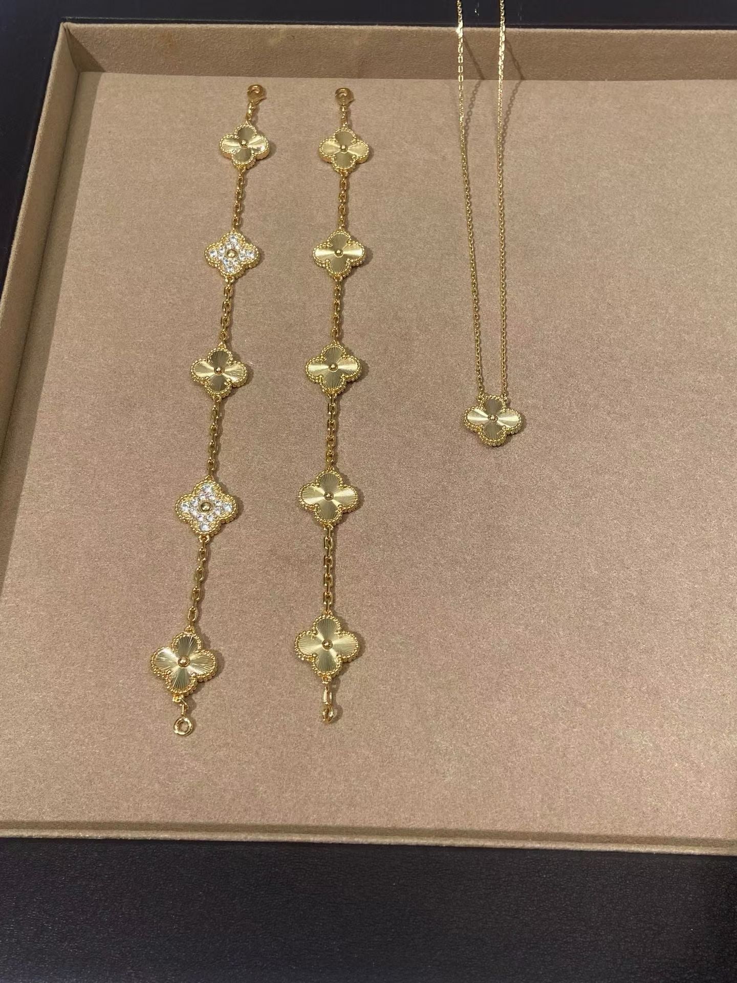 Clover Charm Necklace & Bracelet Set