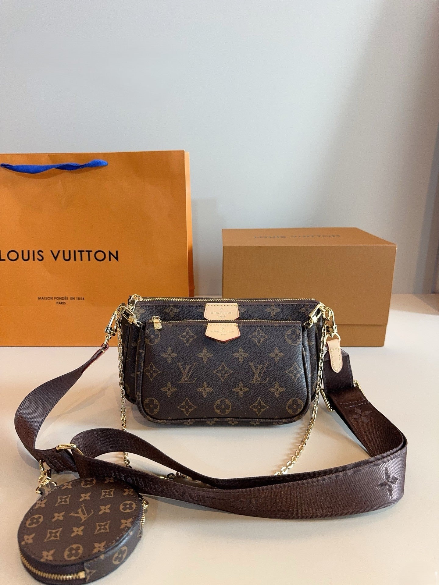 Louis Vuitton Multi-Pochette