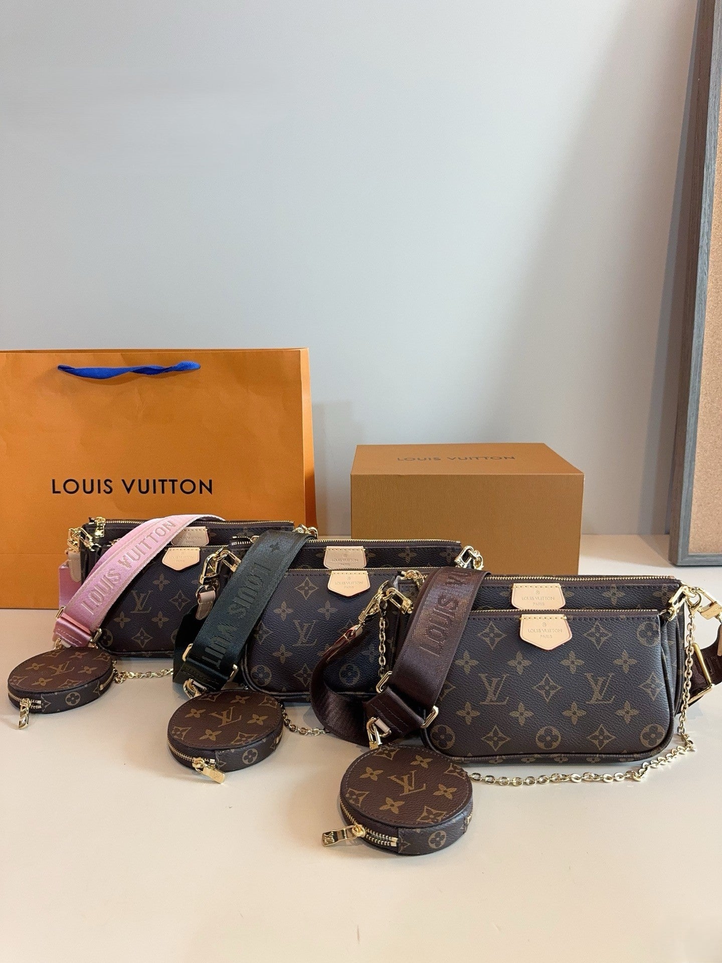 Louis Vuitton Multi-Pochette