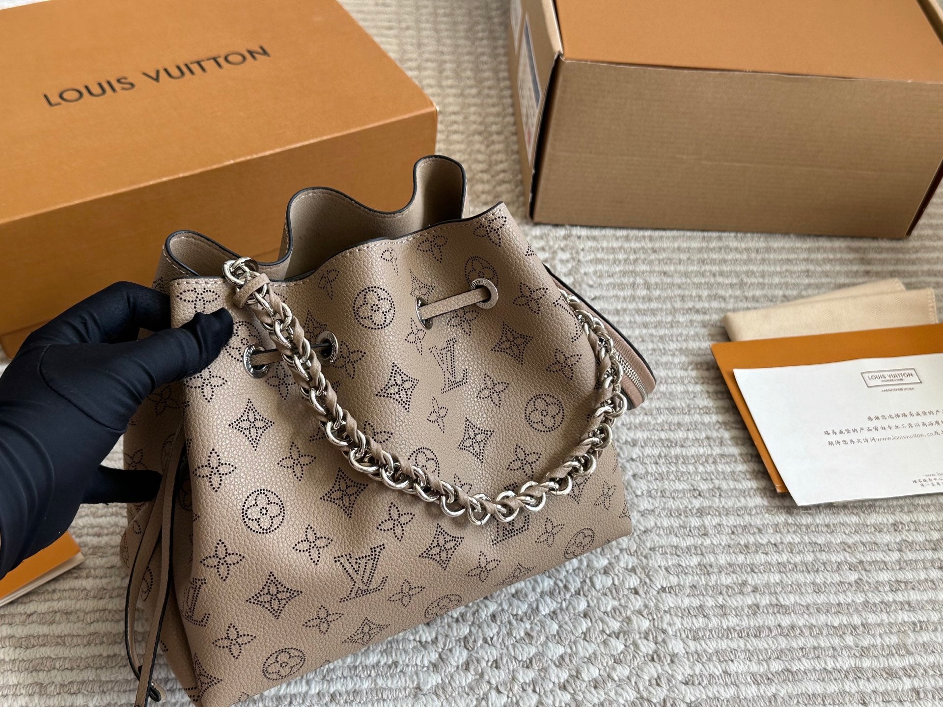 Louis Vuitton Chain Shoulder Bag