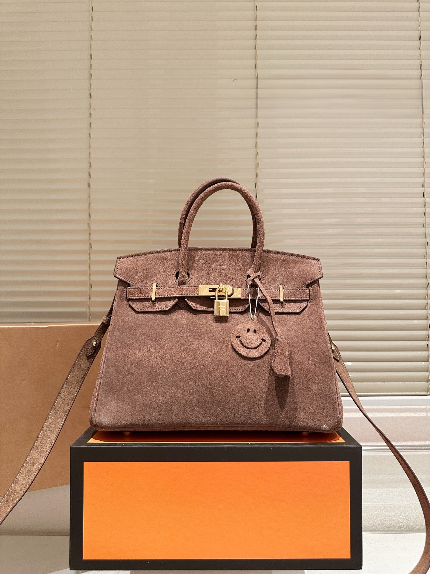 Hermès Birkin 30 cm – Suede Finish with Gold Hardware