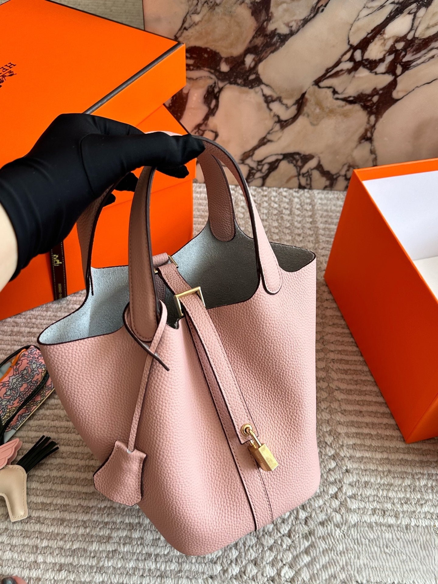 Hermès Picotin Lock 18 – Basket Bag in TC Leather with Gold Hardware