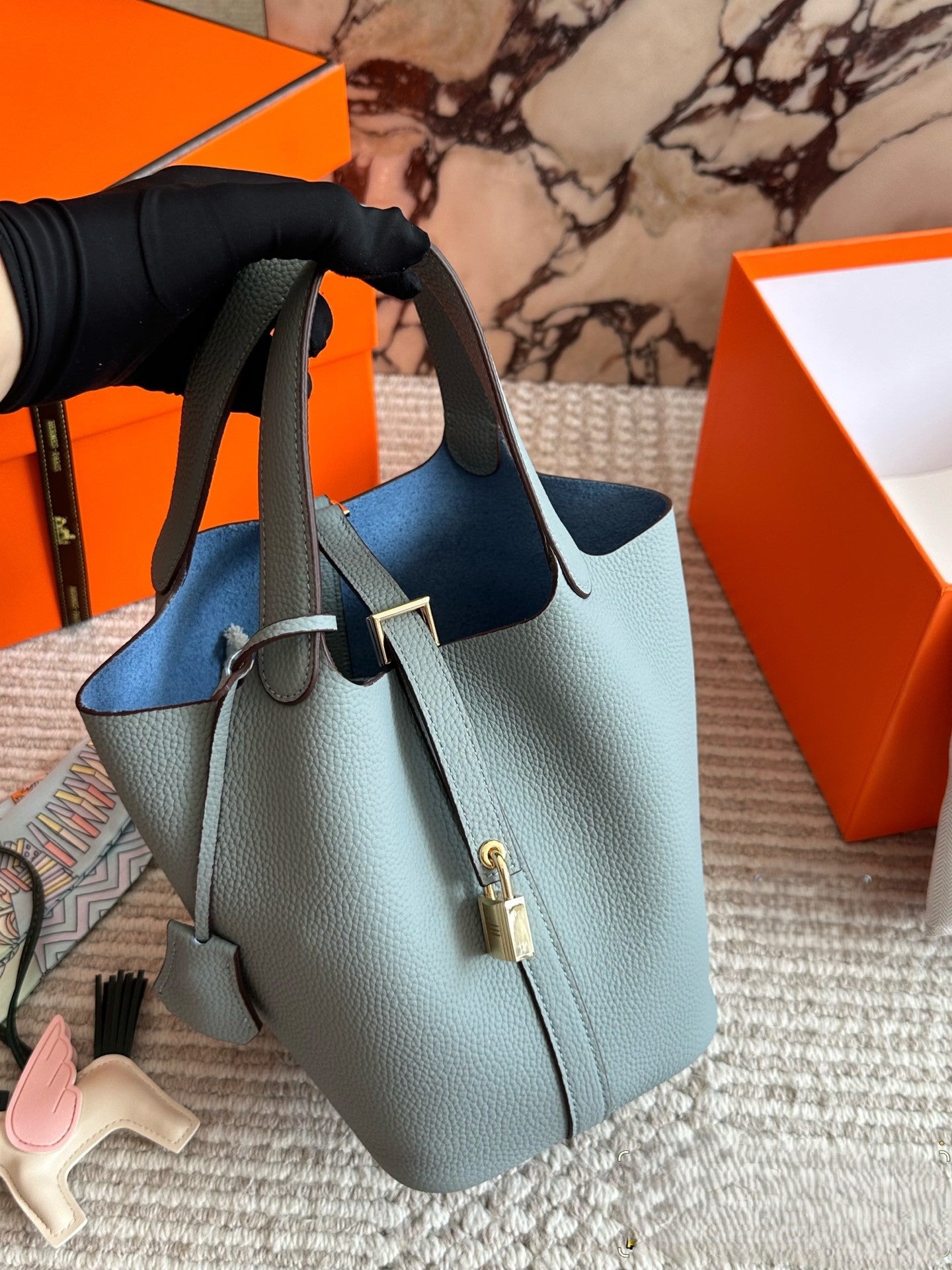 Hermès Picotin Lock 18 – Basket Bag in TC Leather with Gold Hardware