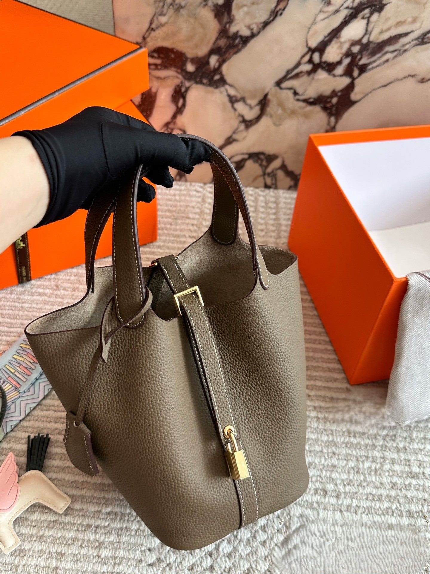 Hermès Picotin Lock 18 – Basket Bag in TC Leather with Gold Hardware