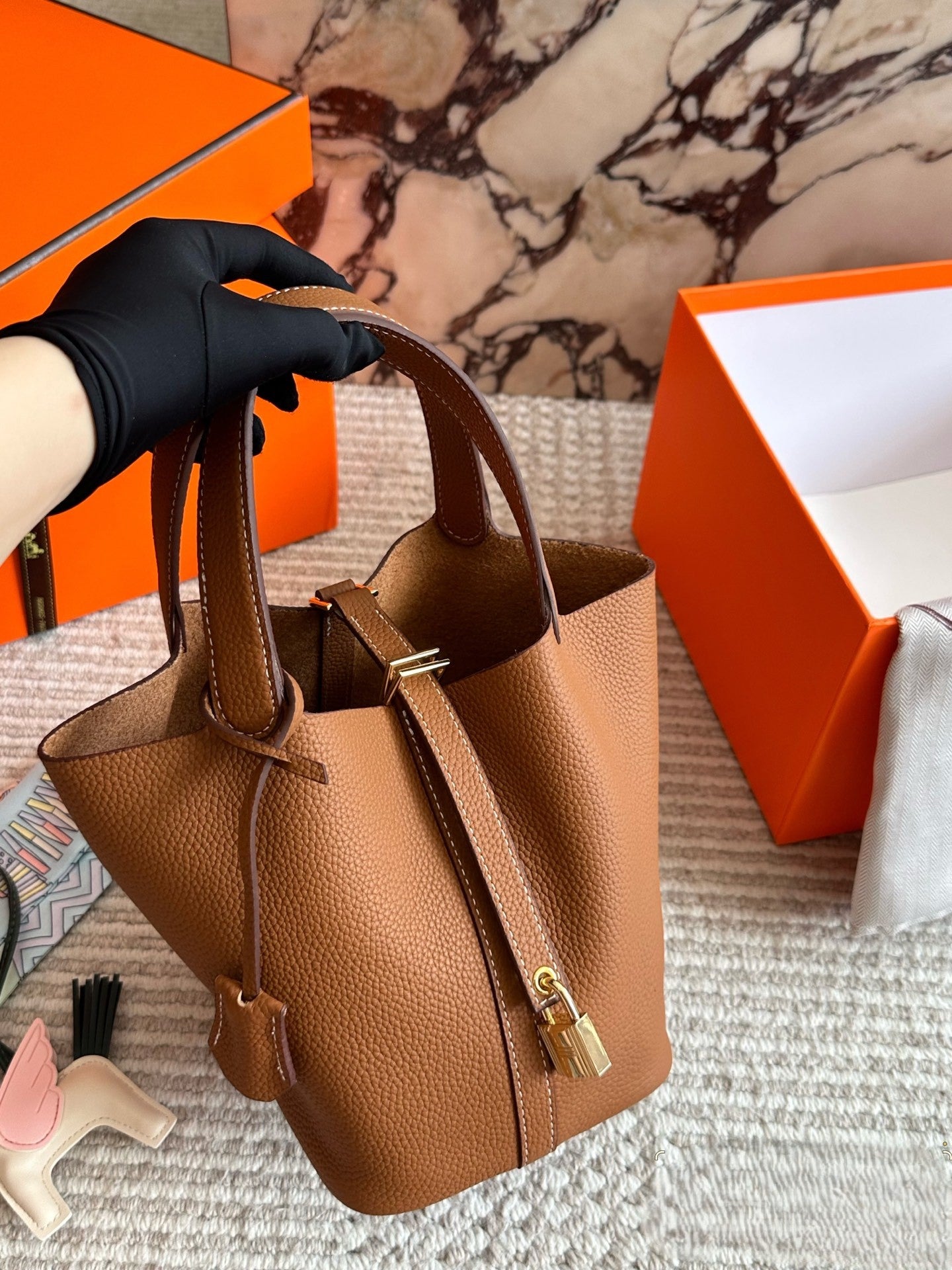 Hermès Picotin Lock 18 – Basket Bag in TC Leather with Gold Hardware